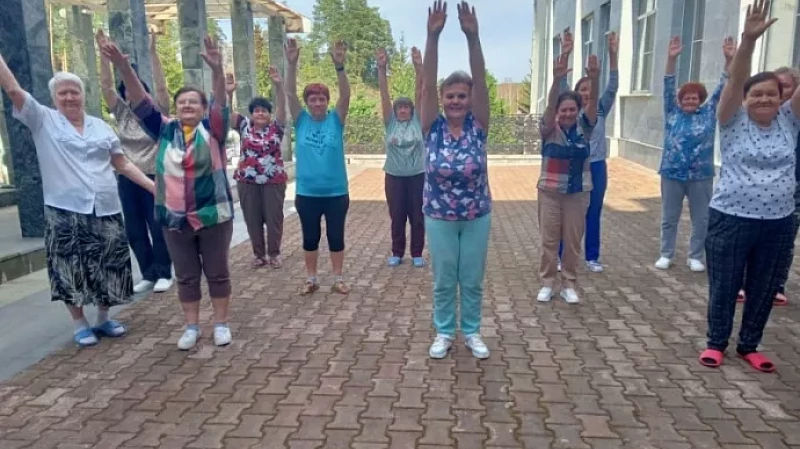 Почти 150 ветеранов труда бесплатно отправятся в круиз на теплоходе или отдохнут в санаториях