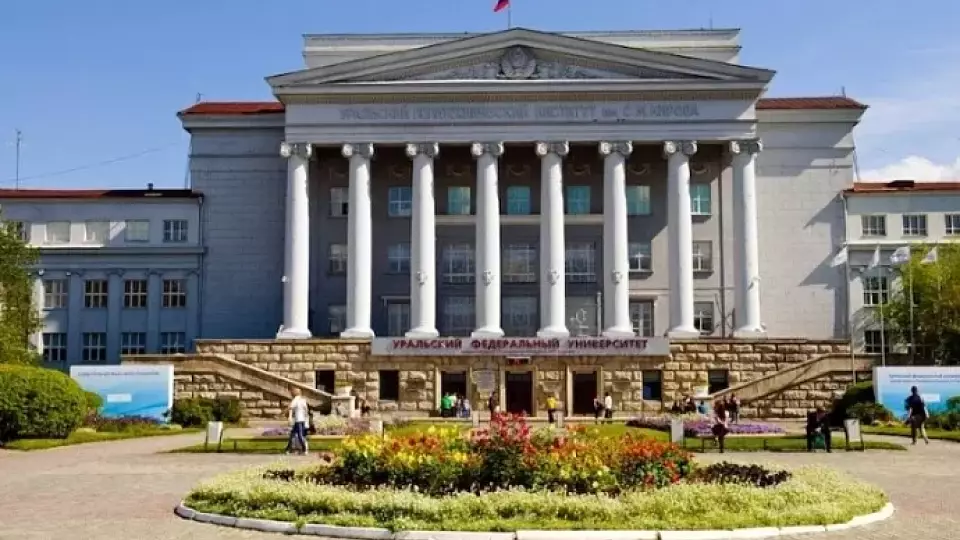 Вячеслав Володин предложил предоставить преимущество при поступлении в вузы детям медиков, умерших от ковида