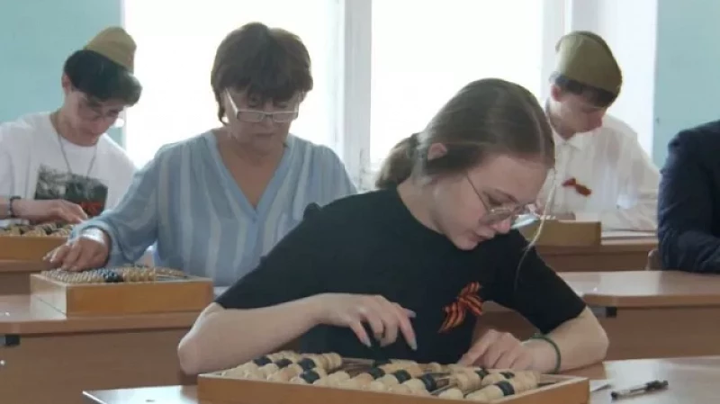 Школьники приняли участие в первенстве по русским счётам