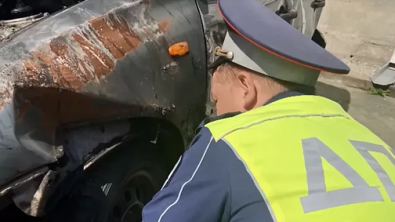 Пьяный водитель врезался в дорожный знак и сбежал с места ДТП