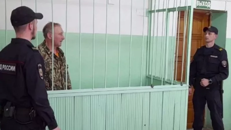 Суд избрал меру пресечения мужчине, которого подозревают в жестоком убийстве пенсионера