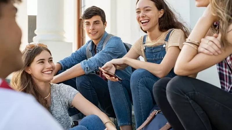 Несовершеннолетние работники стали более востребованными в России