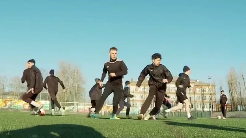 Заводская футбольная команда «Горняк» стартовала в своём 53-м сезоне