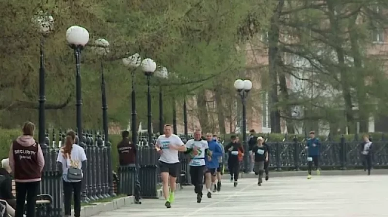 Почти две тысячи спортсменов приняли участие в забеге «Майская гроза»