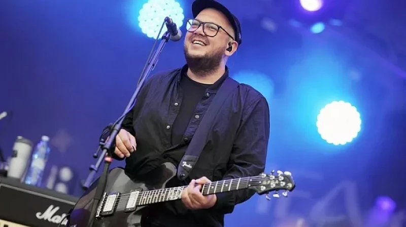 Сергей Бобунец из «Смысловых галлюцинаций» выступить на субботнике в парке Маяковского