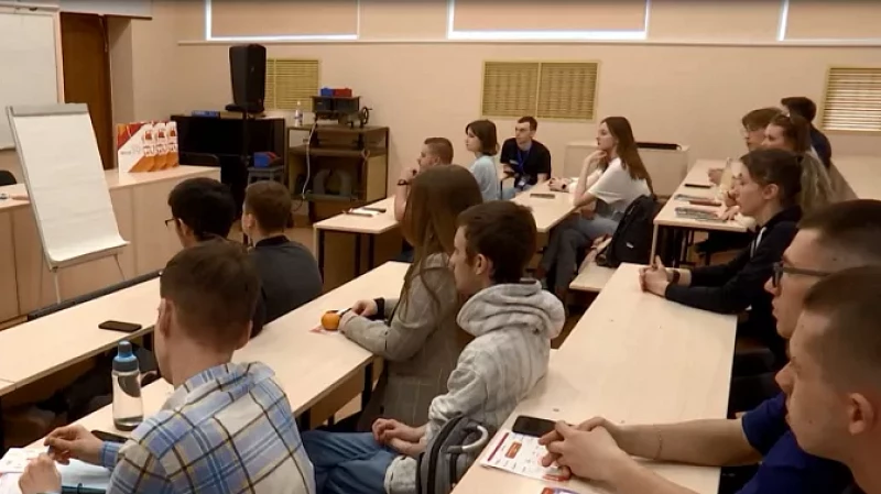 Больше 40 компаний предложили вакансии для студентов в рамках молодёжного карьерного проекта