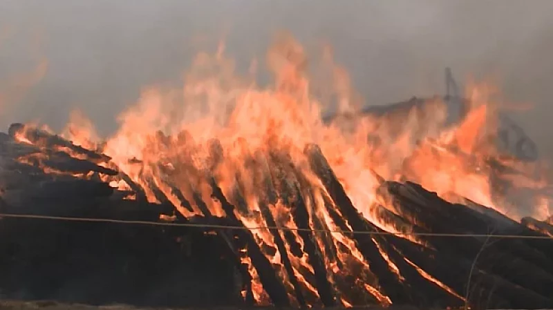 Больше 100 домов уничтожил пожар в посёлке Сосьва