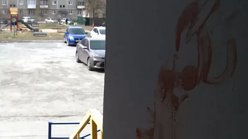 Житель Берёзовского убил медбрата, который приехал на вызов