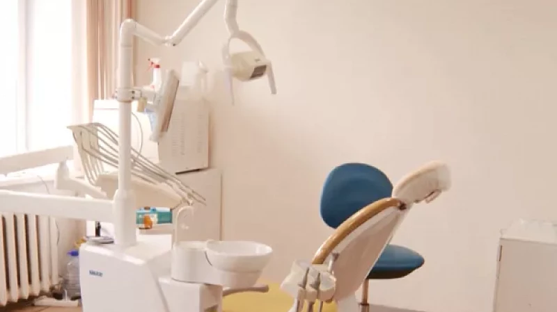 Общественники и оперативники обнаружили нелегальную стоматологию