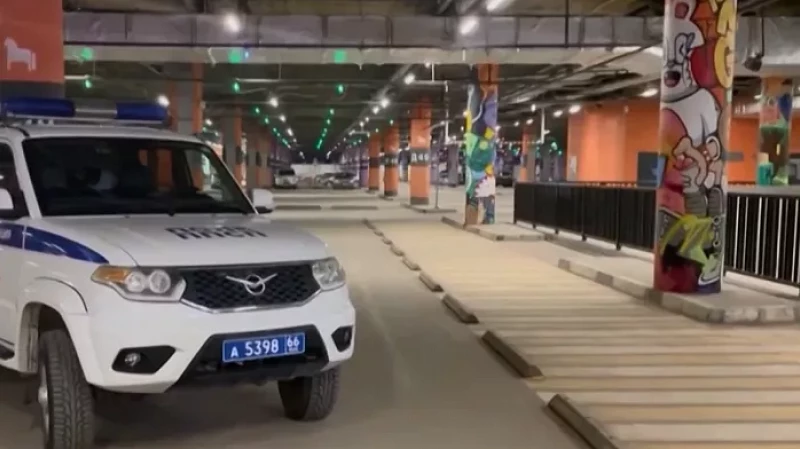 Полиция задержала 11 детей, которые после 22:00 находились вне дома без родителей