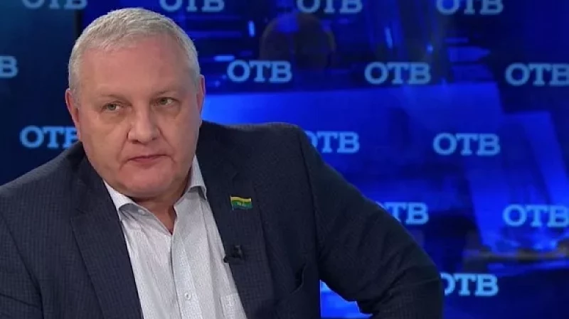 Никогда сотрудники управляющей компании не берут штраф на месте, только – через квитанцию ЕРЦ