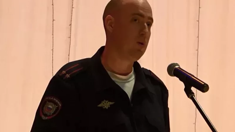 Профилактический ликбез. Сотрудники полиции рассказывают свердловчанам о схемах мошенников