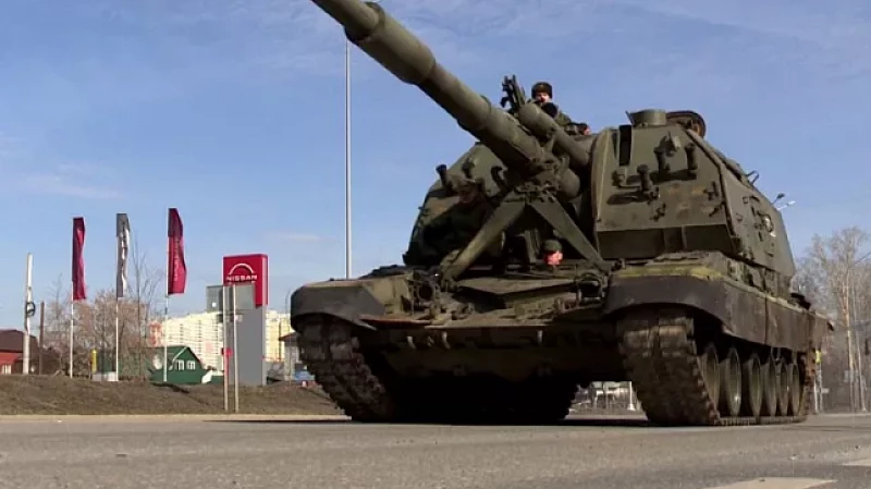 Снова в строю: Екатеринбурге прошла первая репетиция парада Победы