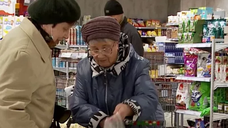 Выгода для пенсионеров: в продуктовых магазинах действует акция для пожилых людей