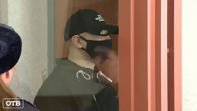 Екатеринбуржцу, который сжёг в багажнике автомобиля собственного отца, вынесли приговор