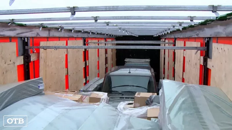 50 тонн гуманитарного груза отправили из Екатеринбурга в зону СВО