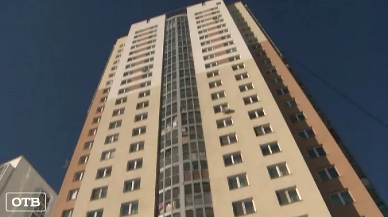 Три дня с телами: двое детей были заперты в квартире с умершими родителями