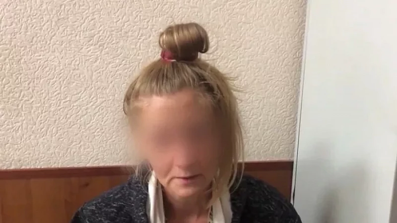 Закладчица пыталась избавиться от наркотиков в отделении полиции