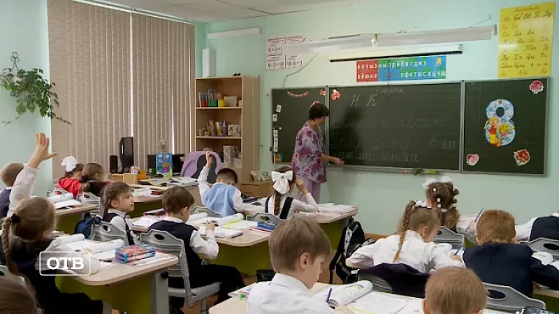 Многофункциональные парты и творческая рекреация появились в школе № 167 Екатеринбурга