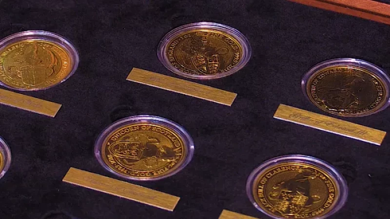 Золотой Монетный Дом предлагает выбрать оригинальный подарок любимым на 8 Марта