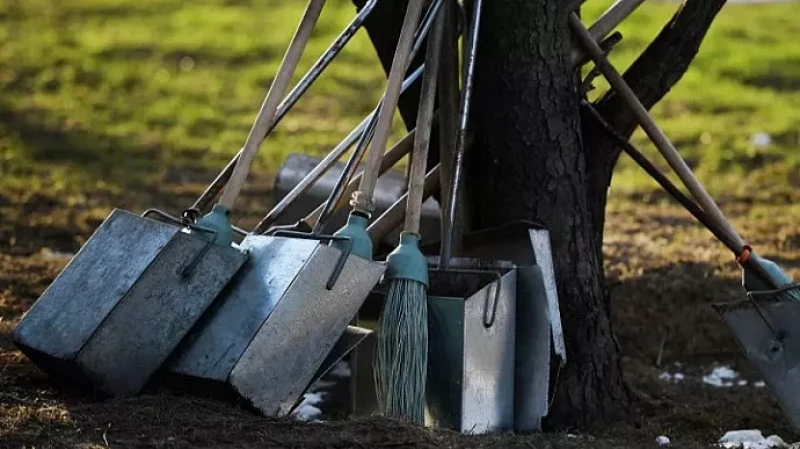 Когда пройдут субботники в Свердловской области: распоряжение Евгения Куйвашева