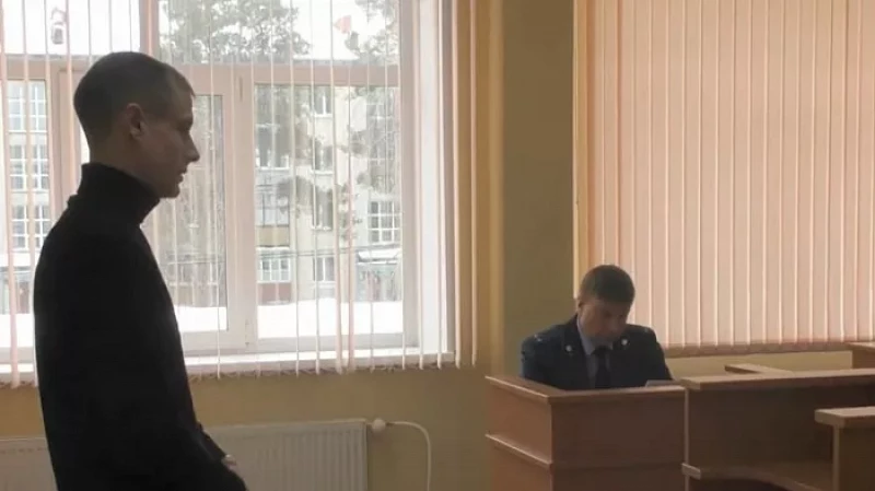 21-летний свердловчанин угнал машину у водителя такси вместе с пассажирами