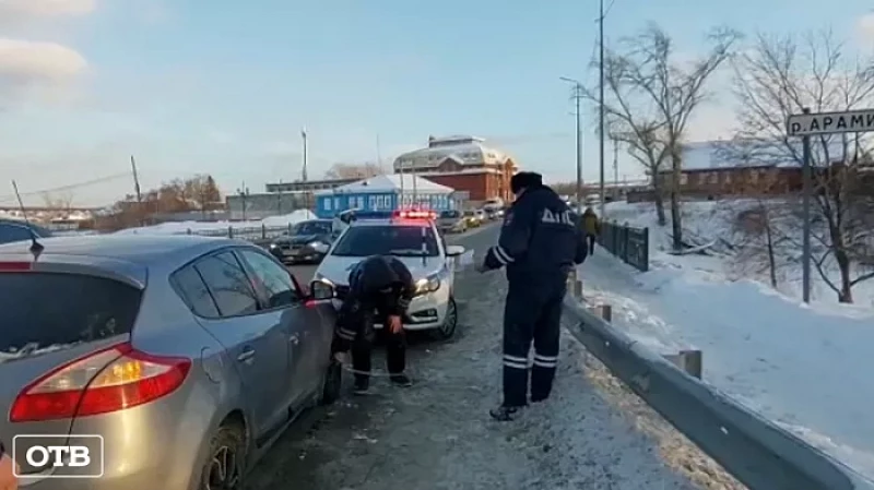 Десятилетний мальчик попал под колёса иномарки в Арамиле