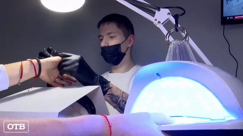 Уральцы успешно осваивают традиционно женские профессии