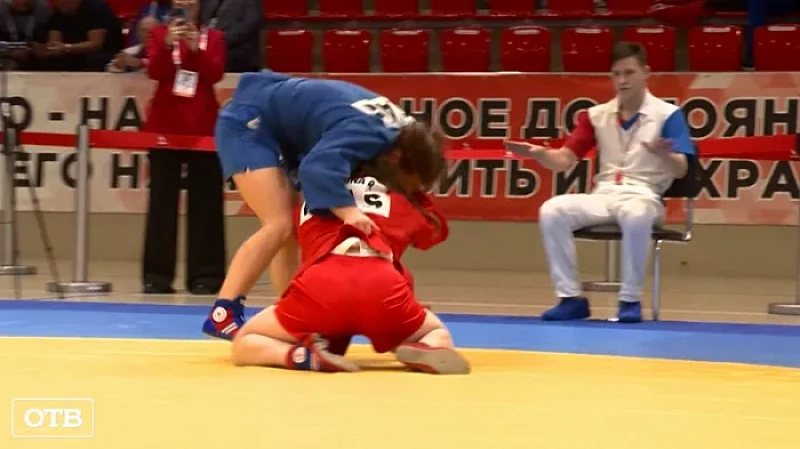 На первенство России по спортивному и боевому самбо приехали больше 700 спортсменов