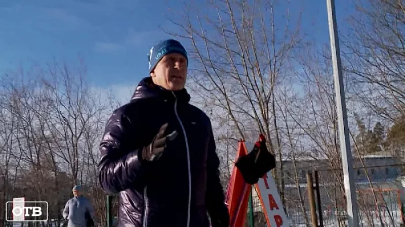 Иван Алыпов провёл мастер-класс для детей перед «Лыжнёй России»