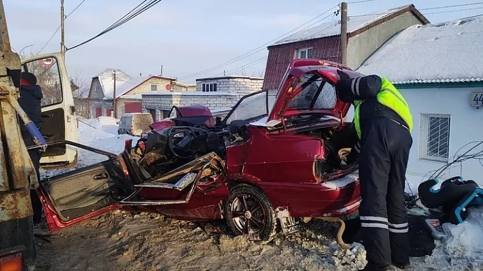 Жуткое ДТП в Каменске-Уральском: пострадавшая девушка умерла в реанимации