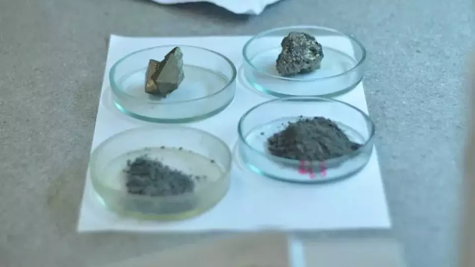 Уральские учёные придумали, как извлекать цветные металлы из сложного сырья