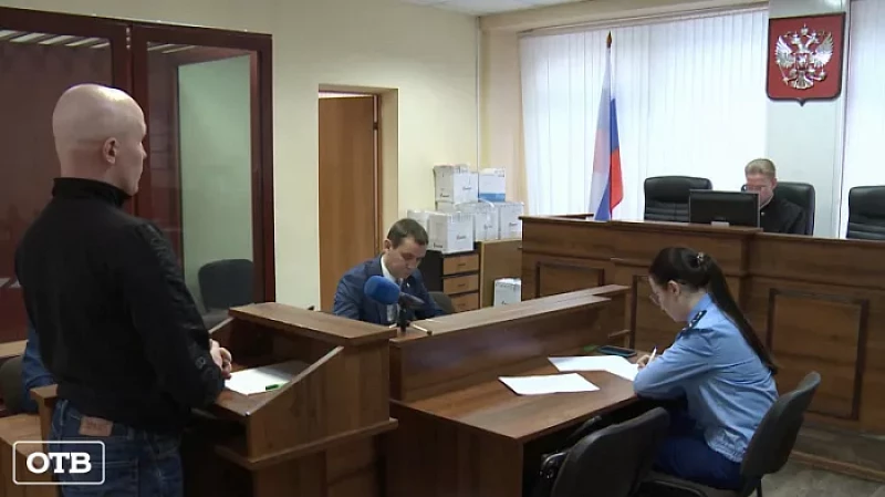 Убил школьницу, потому что якобы пытался спасти другого ребёнка