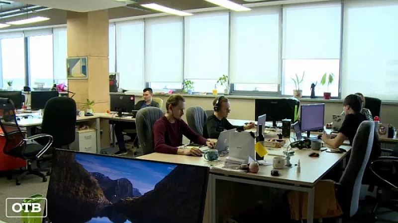 Высокая зарплата и льготная ипотека: в столице Урала создают особые условия для айтишников