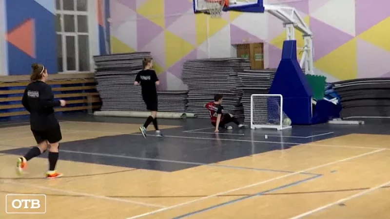 Когда размер имеет значение: микрофутболистки борются за выход в финал Кубка Свердловской области