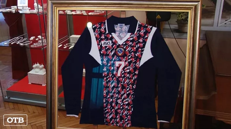 Футболку олимпийской чемпионки Ирины Кирилловой стоимостью 8 млн рублей передали в Свердловский краеведческий музей
