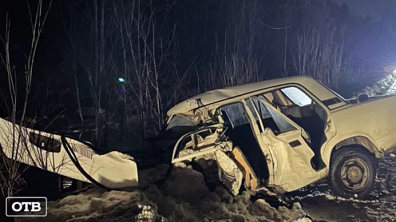 Под Кушвой водитель с девятилетним стажем погиб, выехав на встречку