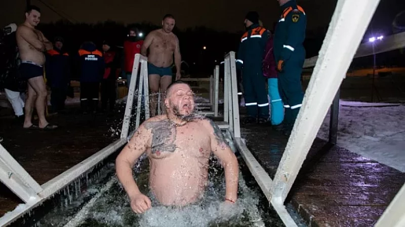 Алкоголь во время крещенских купаний смертельно опасен