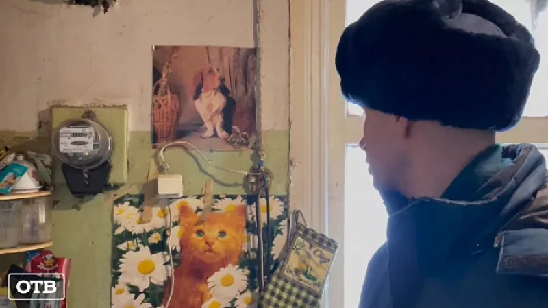 Полицейские и спасатели посетили неблагополучные семьи Екатеринбурга