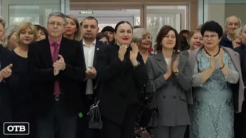 Обновлённый информационно-культурный центр после реконструкции открылся в селе Петрокаменском