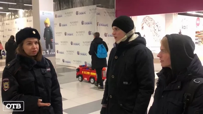 Почему без родителей: в новогодние праздники за уральскими подростками следил комендантский патруль