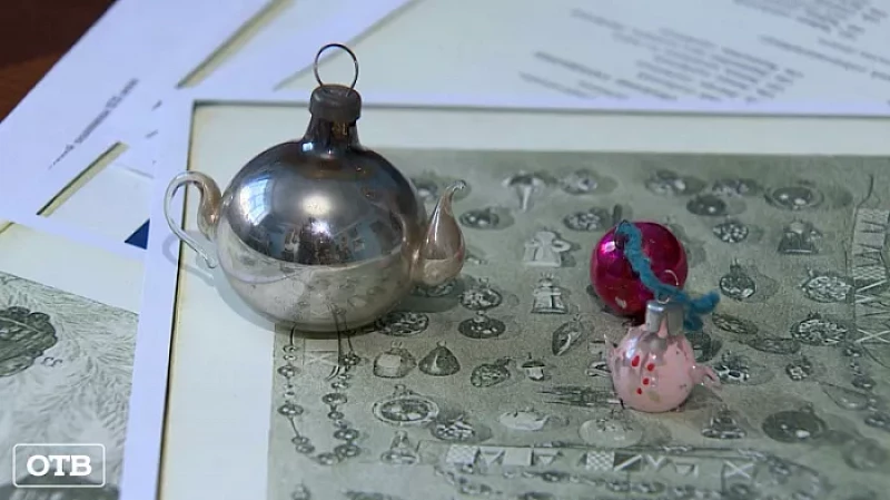 Коллекционер из Екатеринбурга хранит в квартире больше 400 ёлочных игрушек