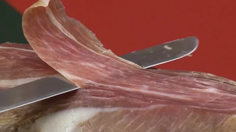 Первую партию хамона приготовили по традиционной испанской рецептуре уральские специалисты