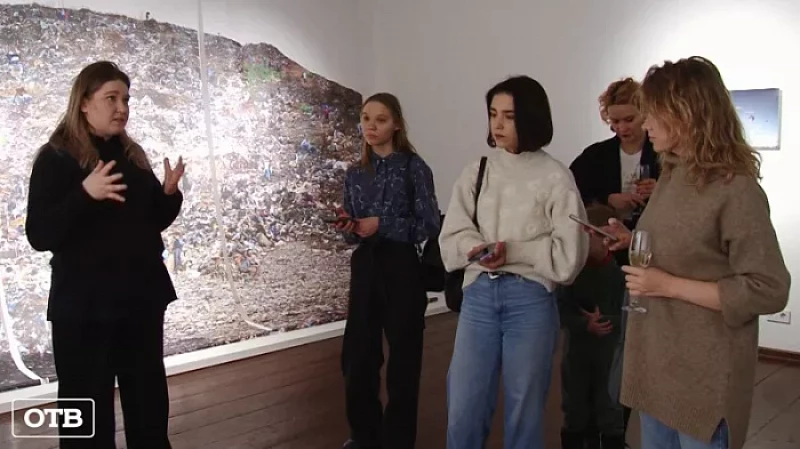 Искусство переосмыслять: выставка «Ведутся земляные работы» открылась в Екатеринбурге