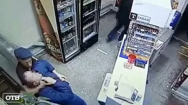 В Екатеринбурге ревнивый мужчина устроил поножовщину в магазине