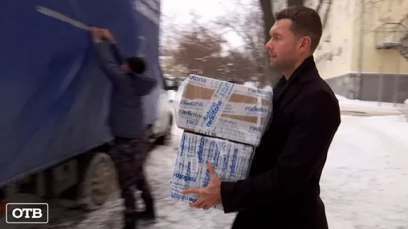 Своих не бросаем: депутаты медфракции Екатеринбургской думы отправили в зону СВО очередной гуманитарный груз