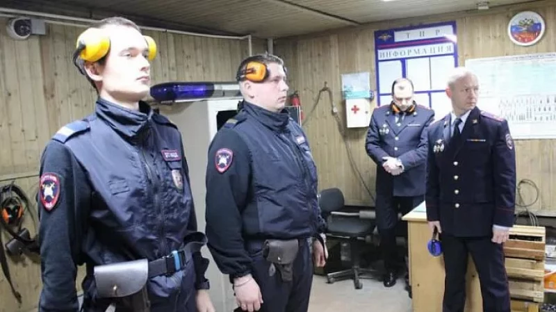 Замначальника свердловского ГУ МВД проверил боеготовность ЦПП в Нижнем Тагиле