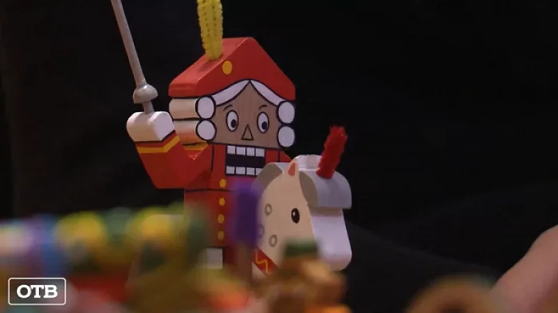 Уральский папа Карло: бывший полицейский создаёт деревянные игрушки