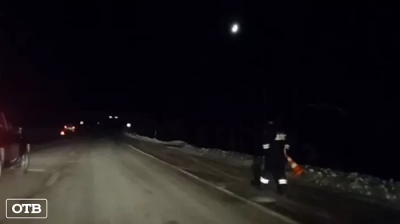 На трассе под Сысертью водитель на «Рено» насмерть сбил пешехода