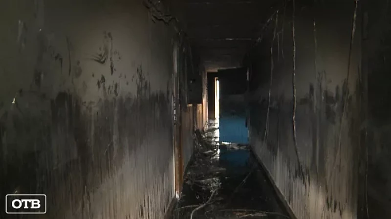 Следственный комитет проводит проверку по факту пожара, в котором погибли девушка и пенсионерка